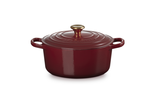 Le Creuset Cast Iron Signature Round Casserole 22cm RhoneGarnet image number 1